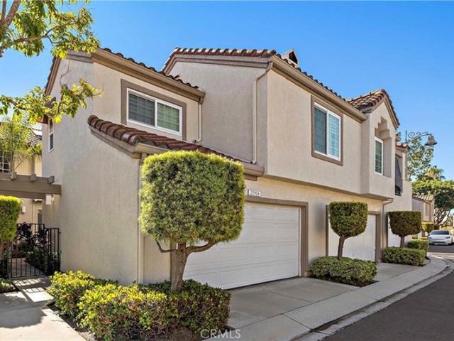 Townhouse for sale in Mission Viejo, California