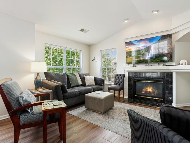 Condo for sale in Geneva, Illinois