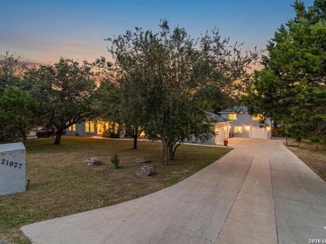 House for sale in Garden Ridge, Comal County