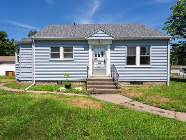 House for sale in Davenport, Iowa