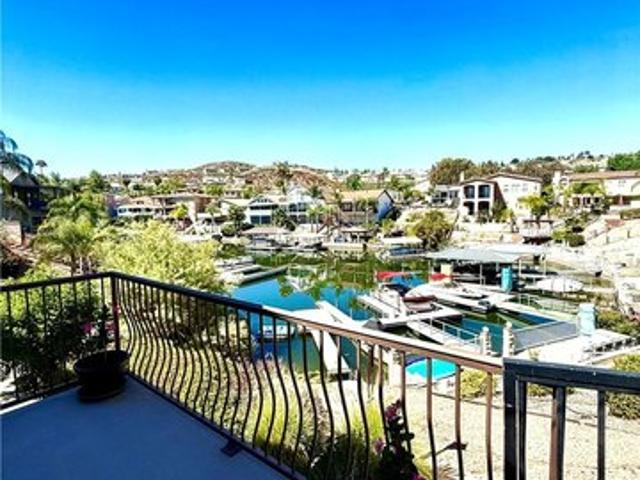 House for sale in Canyon Lake, California