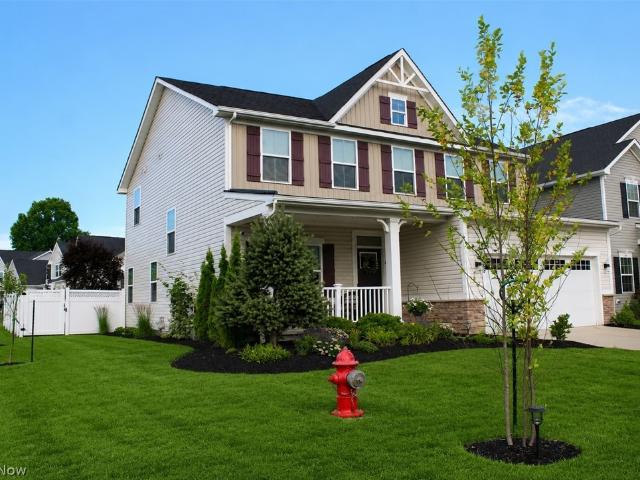 House for sale in Willoughby, Lake County