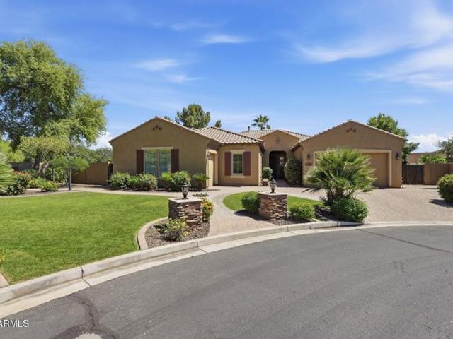 House for sale in Chandler, Arizona