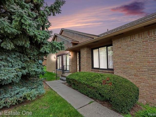 Condo for sale in Regency Park, Rochester Hills