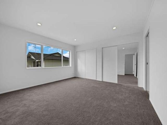 House for sale in Bucklands Beach, Howick