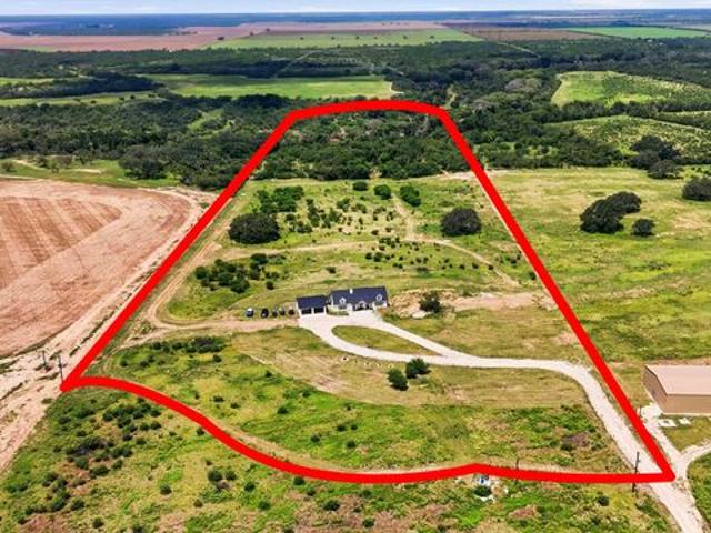 House for sale in Sabinal, Texas