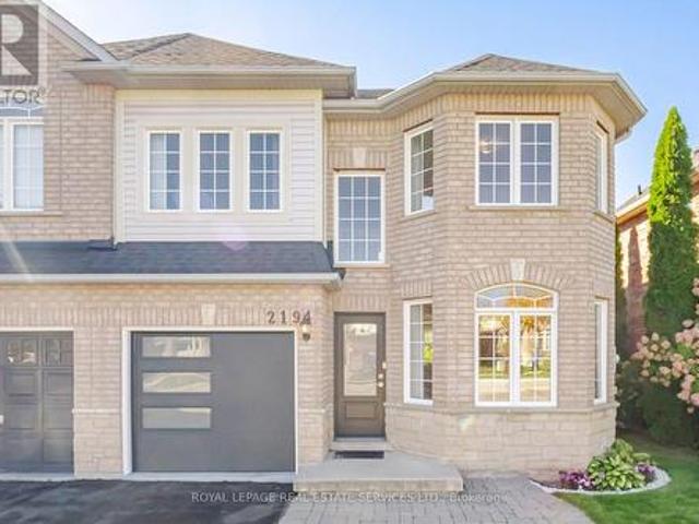 House for sale in Burlington, Golden Horseshoe