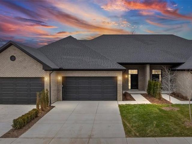 Townhouse for sale in Southfield, Michigan