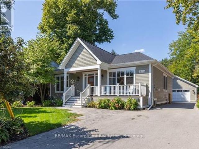 House for sale in Burlington, Ontario