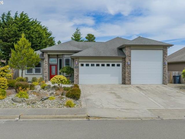 House for sale in Oregonia