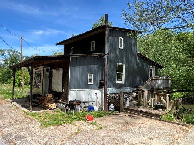House for sale in Middlebourne, West Virginia