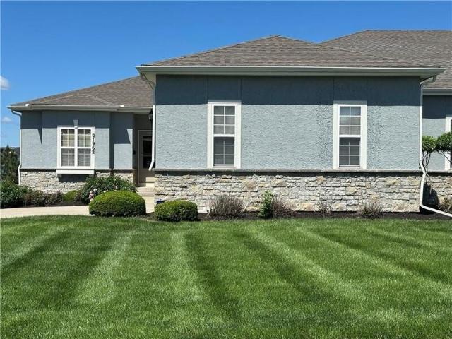 Duplex for sale in Olathe