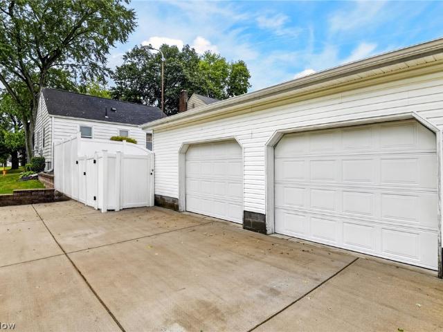 House for sale in Poland, Ohio