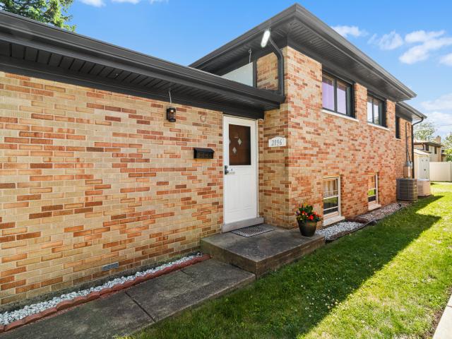 House for sale in Des Plaines, Illinois