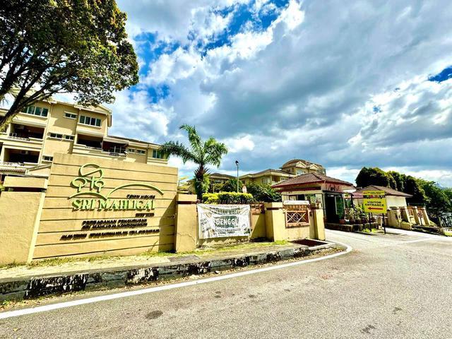 Townhouse for sale in Petaling, Alam Impian