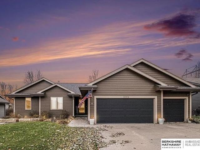 House for sale in Gretna, Sarpy County