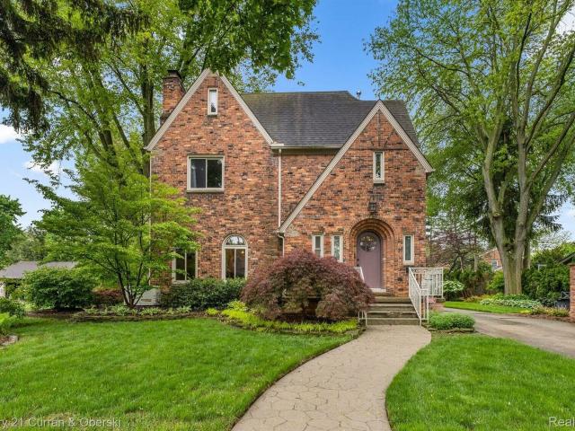 House for sale in Dearborn