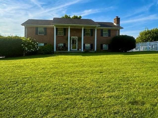 House for sale in Beaver, West Virginia