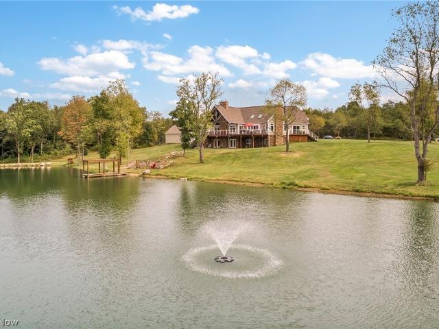 House for sale in Summit, Ohio