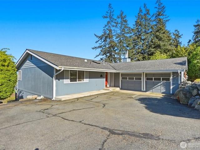 House for sale in Oak Harbor, Washington
