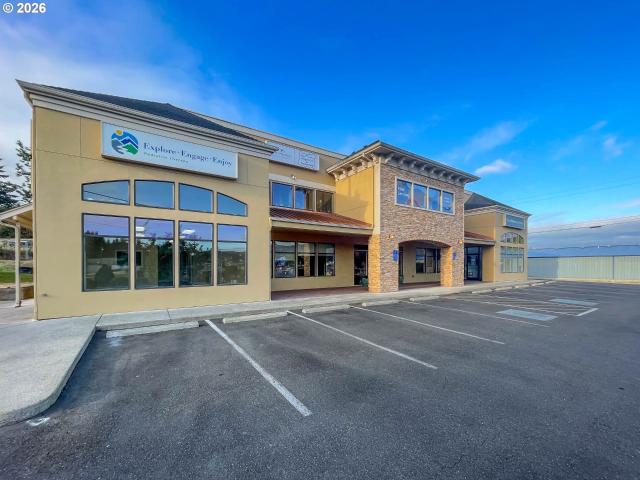 Commercial for sale in Oregonia