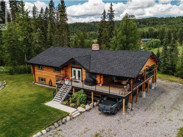 House for sale in Eagle Creek, British Columbia