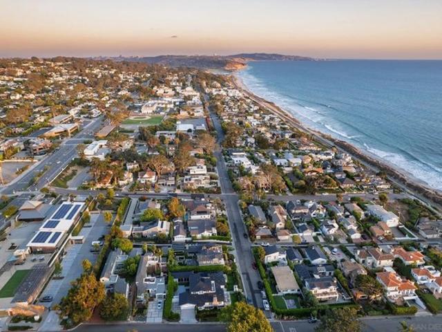 Condo for sale in Del Mar, California
