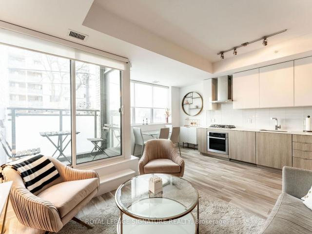 Condo for sale in Woburn, Ontario
