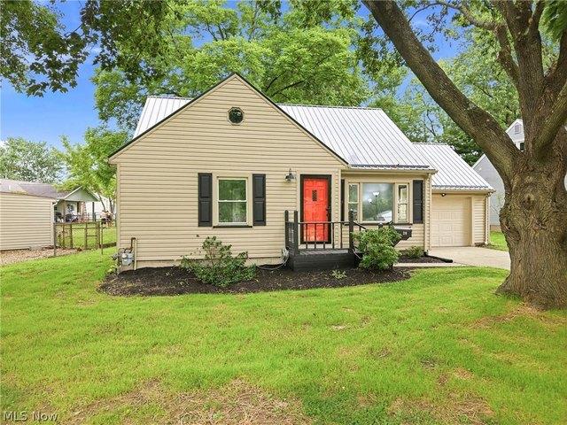 House for sale in Youngstown, Ohio