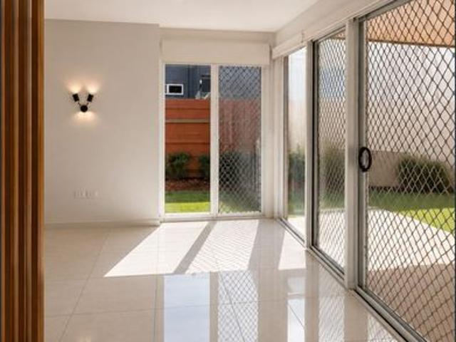 Townhouse for rent in Kings Creek, Queensland