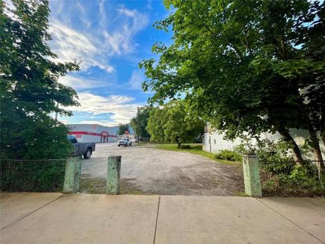 Land for sale in Nakusp, British Columbia