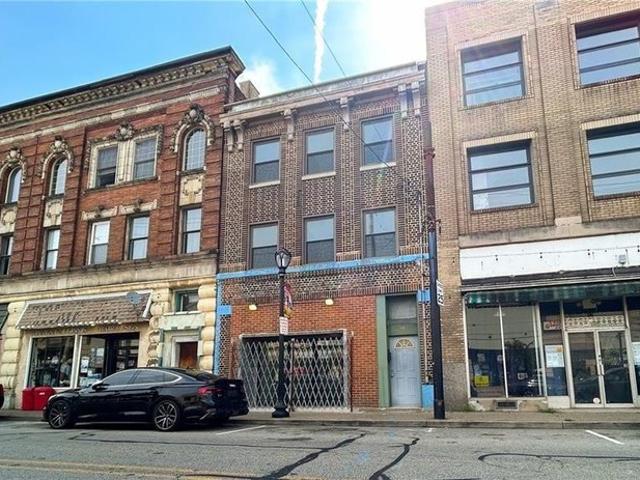 House for sale in Pittsburg, Pennsylvania