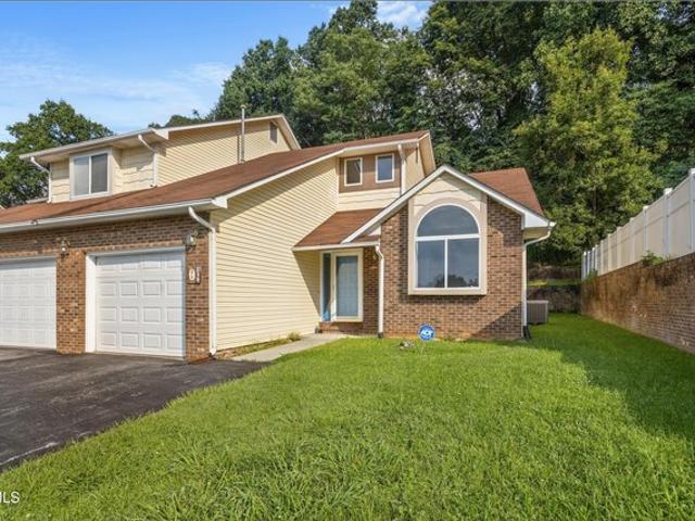 Townhouse for sale in Virginia