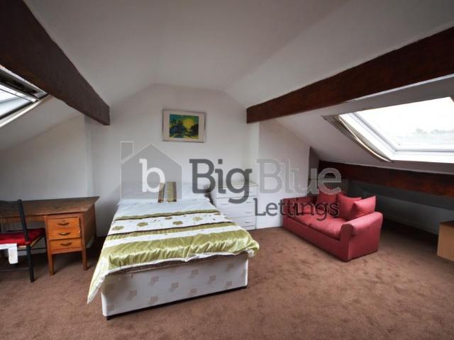 House for rent in Hyde Park, West Yorkshire