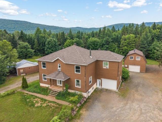 Property for sale in Valcartier Village, Quebec
