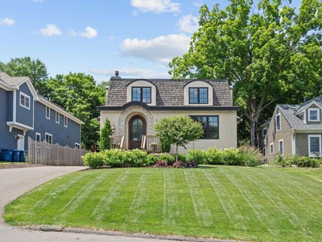 House for sale in Wayzata, Hennepin County