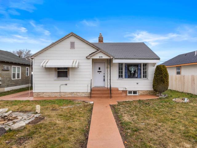 House for sale in Caldwell, Idaho