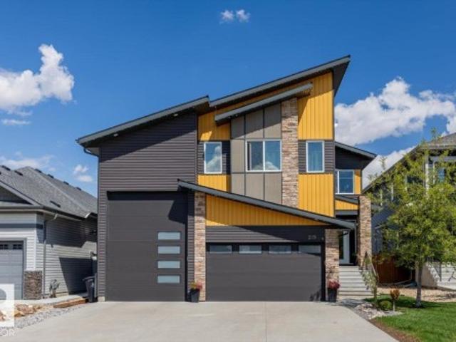 House for sale in Fort Saskatchewan, Alberta