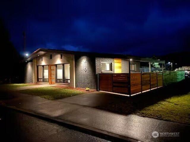 House for sale in Mossyrock, Washington