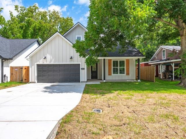 House for sale in Alvin, Texas