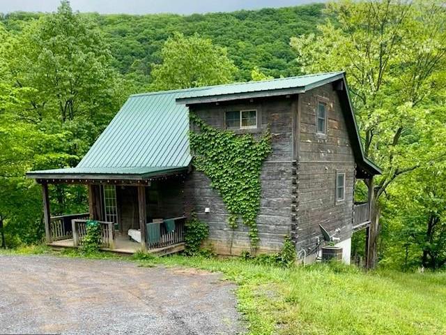 House for sale in Petersburg, West Virginia