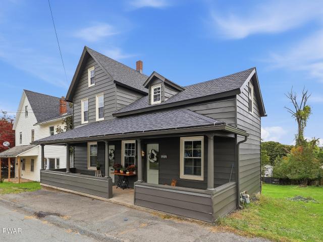 House for sale in Honesdale, Wayne County