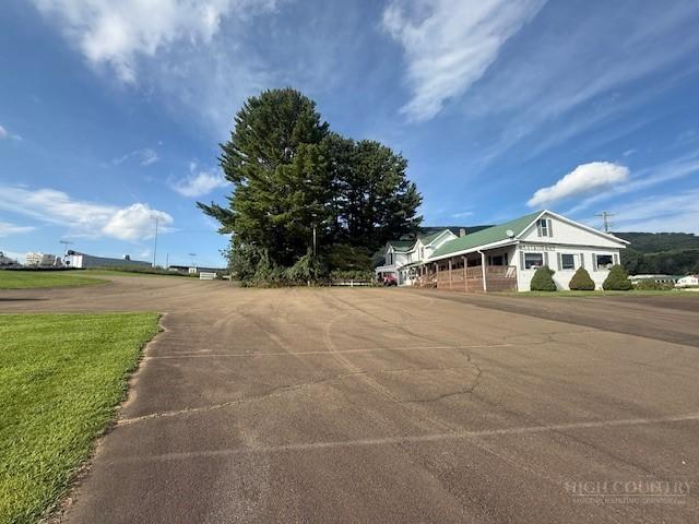 Commercial for sale in West Jefferson, North Carolina
