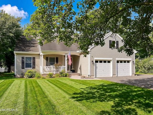 House for sale in Manahawkin, New Jersey