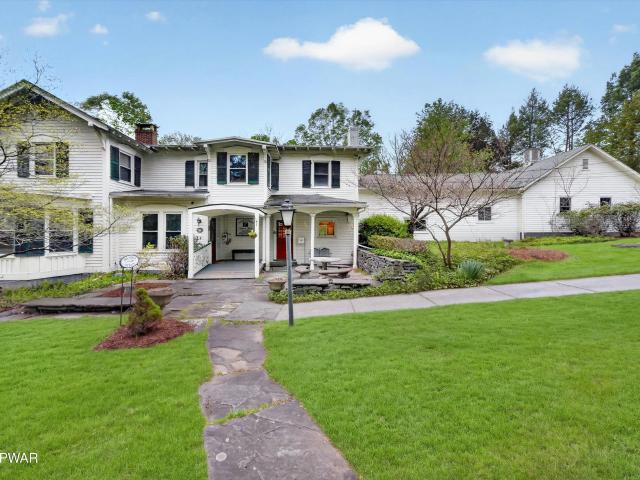House for sale in Hawley, Pennsylvania