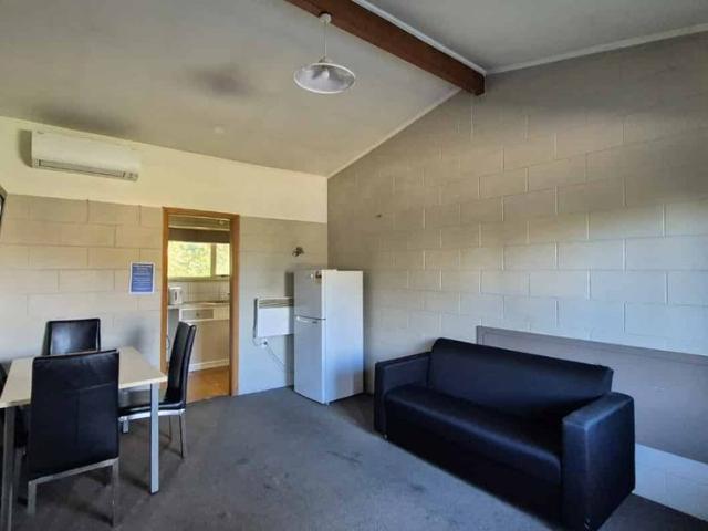 Apartment for rent in Chaslands, Canterbury