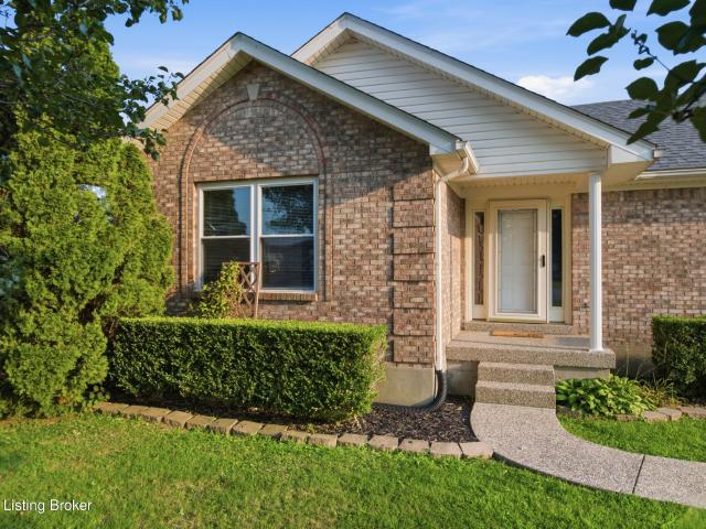 House for sale in Shepherdsville, Bullitt County
