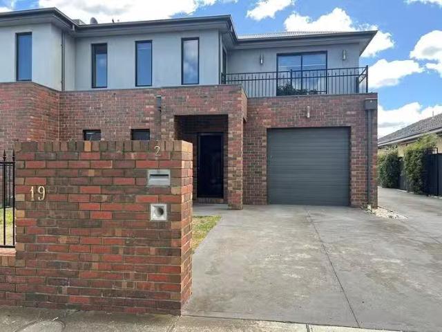 House for rent in Sunshine West, Victoria