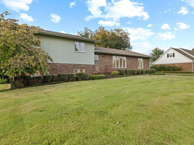 House for sale in Greenbrier Plaza, Florence