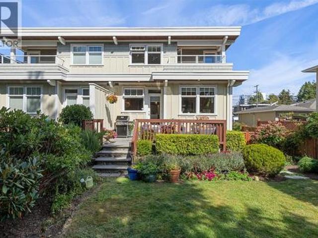 House for sale in Victoria, British Columbia